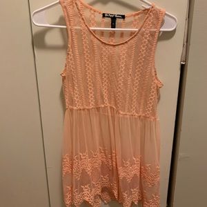 Peach flowy tank
